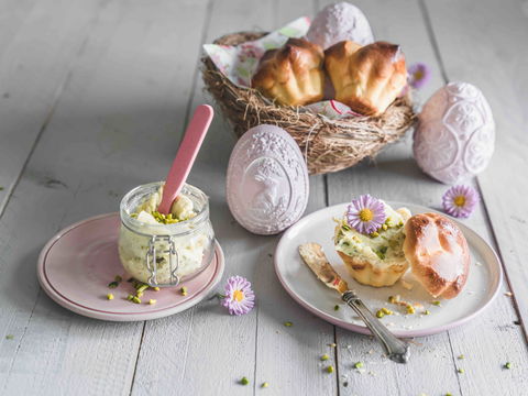 Das beste Frühstück für den ersten Arbeitstag: Warum diese Pistazien-Brioches echte Stimmungsaufheller sind