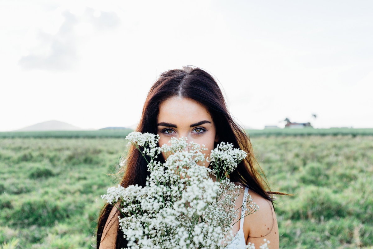 Frau mit Blumen