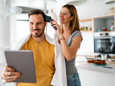 Haare selber schneiden: Anleitung für Männerhaarschnitt