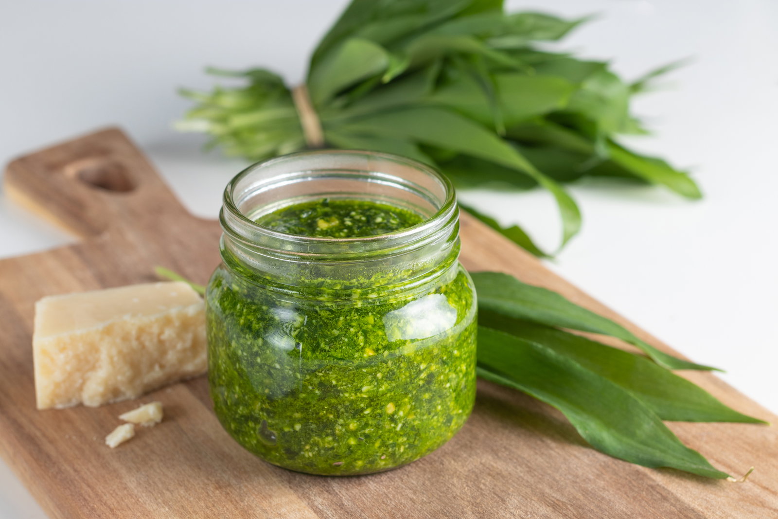 Dringender Rückruf: Gefährliche Kunststoffteile in Bio-Pesto gefunden