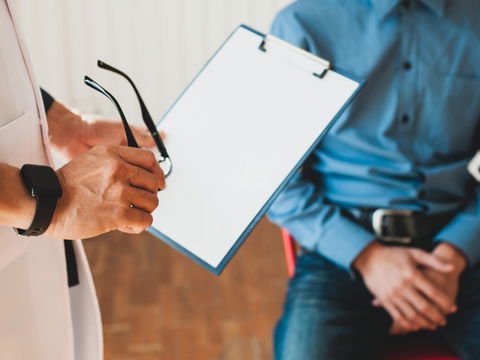 Hodenbruch: So gefährlich kann die Bindegewebsschwäche sein