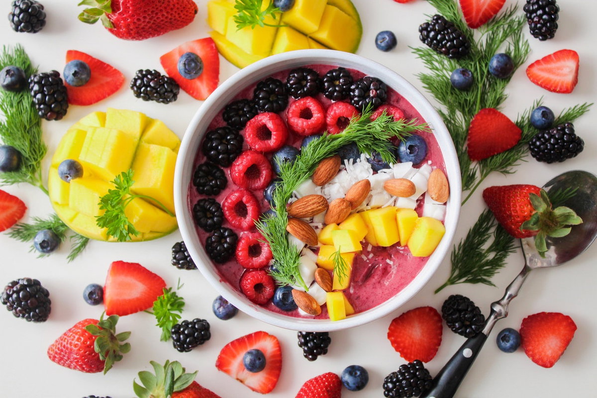 Bunte Obst-Bowl