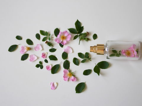  Nachhaltige Parfums: Augen auf bei den Inhaltsstoffen