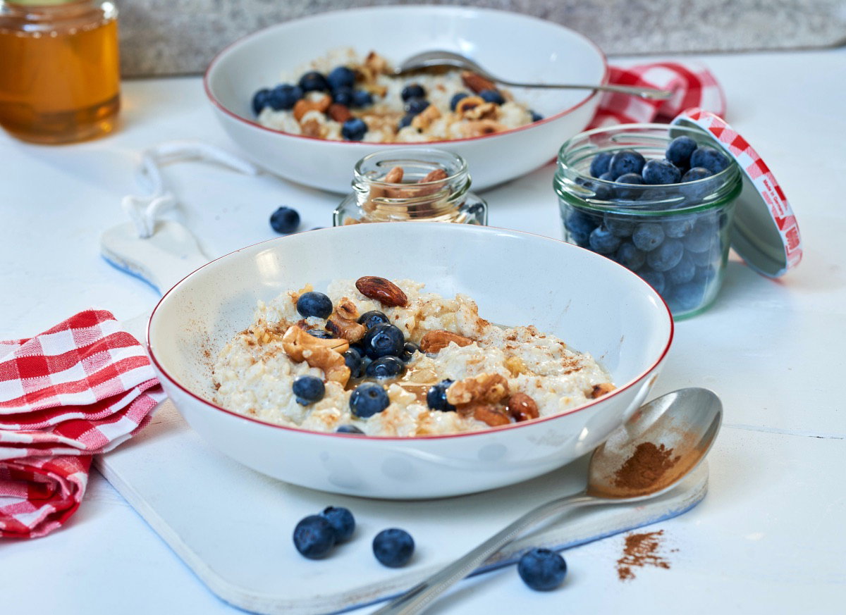 Porridge mit Heidelbeeren