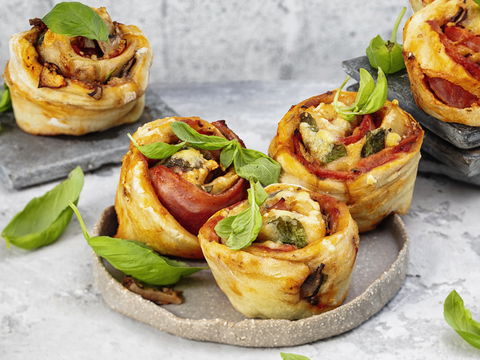 Rezept für gesunde Pizza-Muffins mit Haferflocken und ohne Mehl