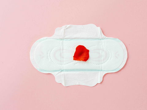 Einnistungsblutung oder Periode? Das sind die Unterschiede 