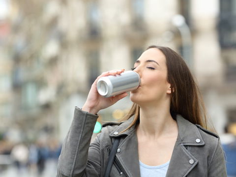 Das passiert, wenn Sie täglich Energy-Drinks trinken