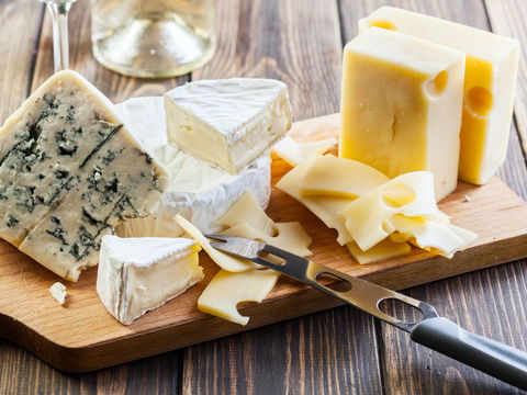 Diese 6 Dinge passieren, wenn Sie täglich Käse essen