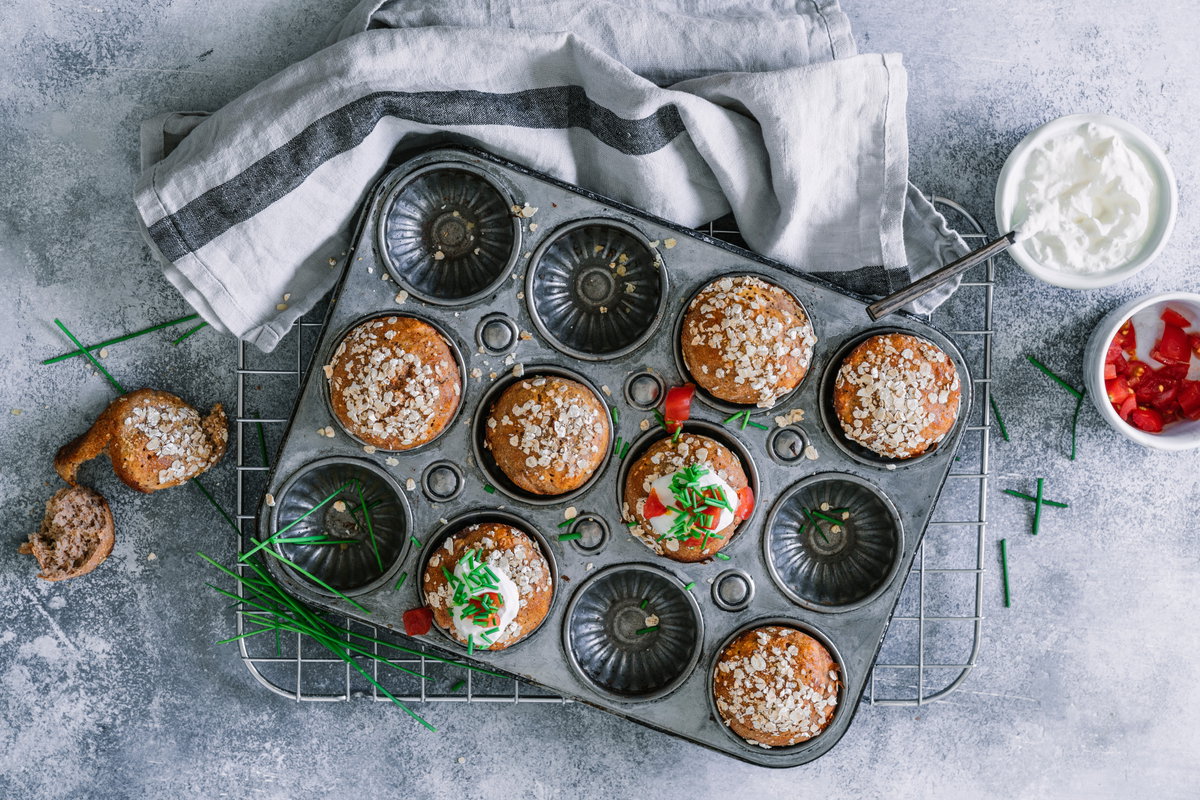 Vollkorn-Skyr-Muffins in einer Muffinform