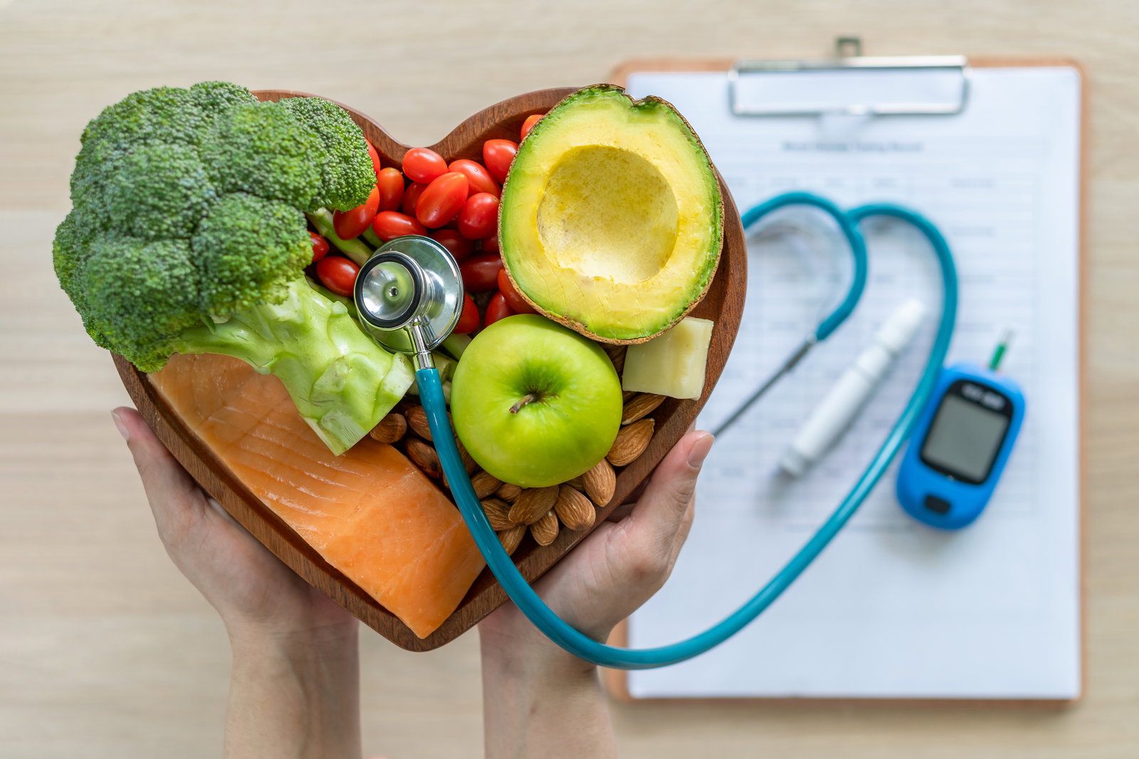 Hohes Cholesterin: Ursachen, Symptome und Behandlung