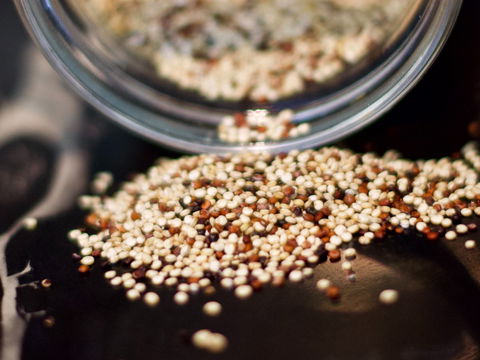 Öko-Test warnt: Hände weg von dieser prominenten Quinoa-Marke