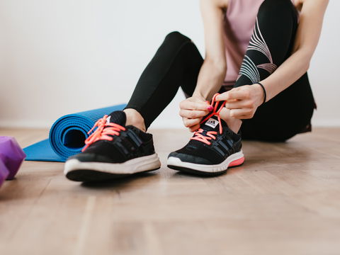 Übungen für zu Hause mit Gymnastikleiter