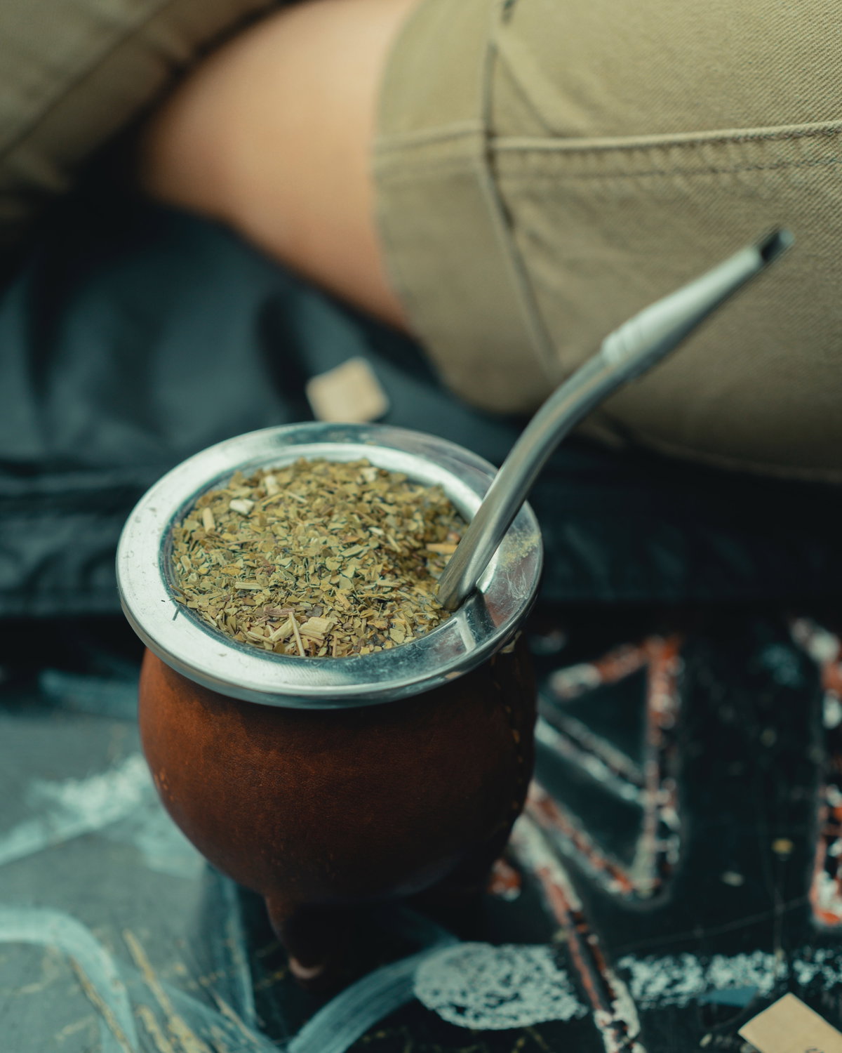 Mate-Tee in Trinkkürbis
