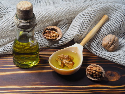 3 Gründe, warum Sie Walnussöl essen sollten