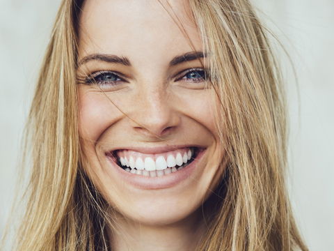 Haare selbst blondieren: 5 Hausmittel, die WIRKLICH was bringen 