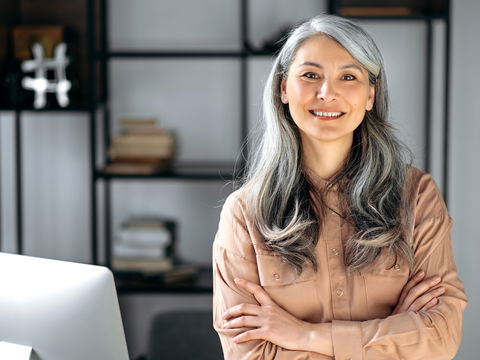 Wann graue Haare ein Anzeichen für Krankheiten  sind