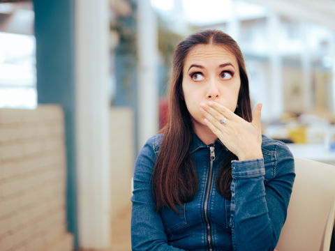 Schluckauf loswerden: 4 Tricks, die helfen