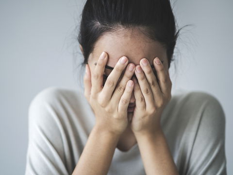 Angststörungen: 5 körperliche Symptome, die Sie nicht mit Stress verwechseln sollten