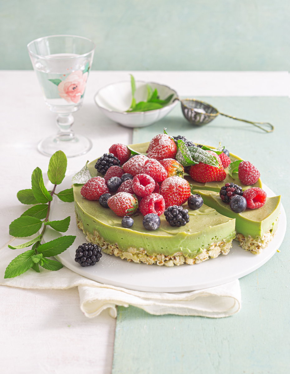 Vegane Beerentorte mit Avocado