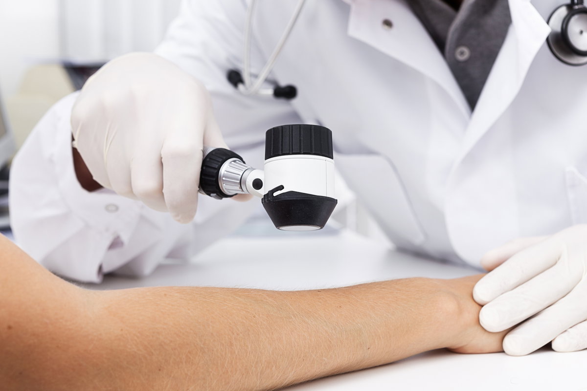 Dermatologe