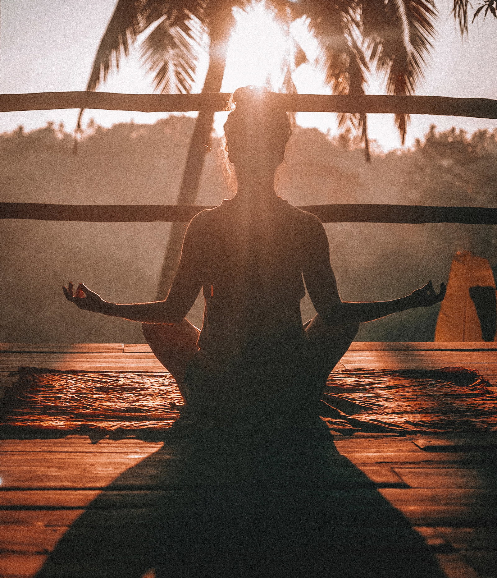 Yoga bei Hitze: Diese 3 sanften Übungen sorgen für sofortige Abkühlung