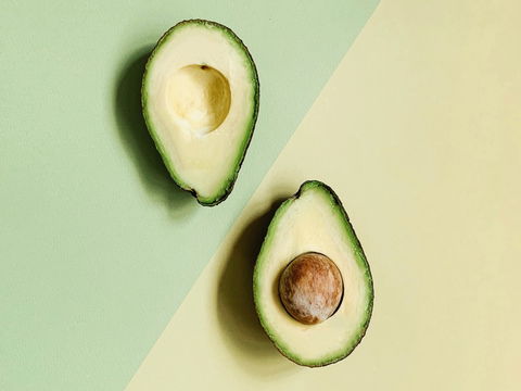 Avocado vs. Walnüsse: Welche Fettquelle ist ideal für Herzgesundheit?