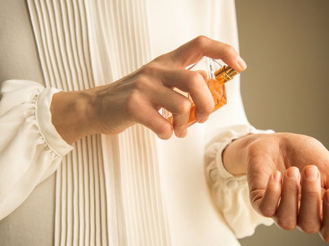 Diese 5 pudrige Parfums haben eine magische Wirkung