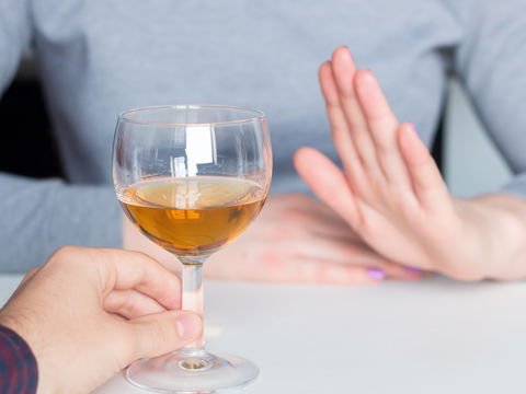 Alkohol-Abstinenz: Tipps, Auswirkungen und Vorteile auf einen Blick
