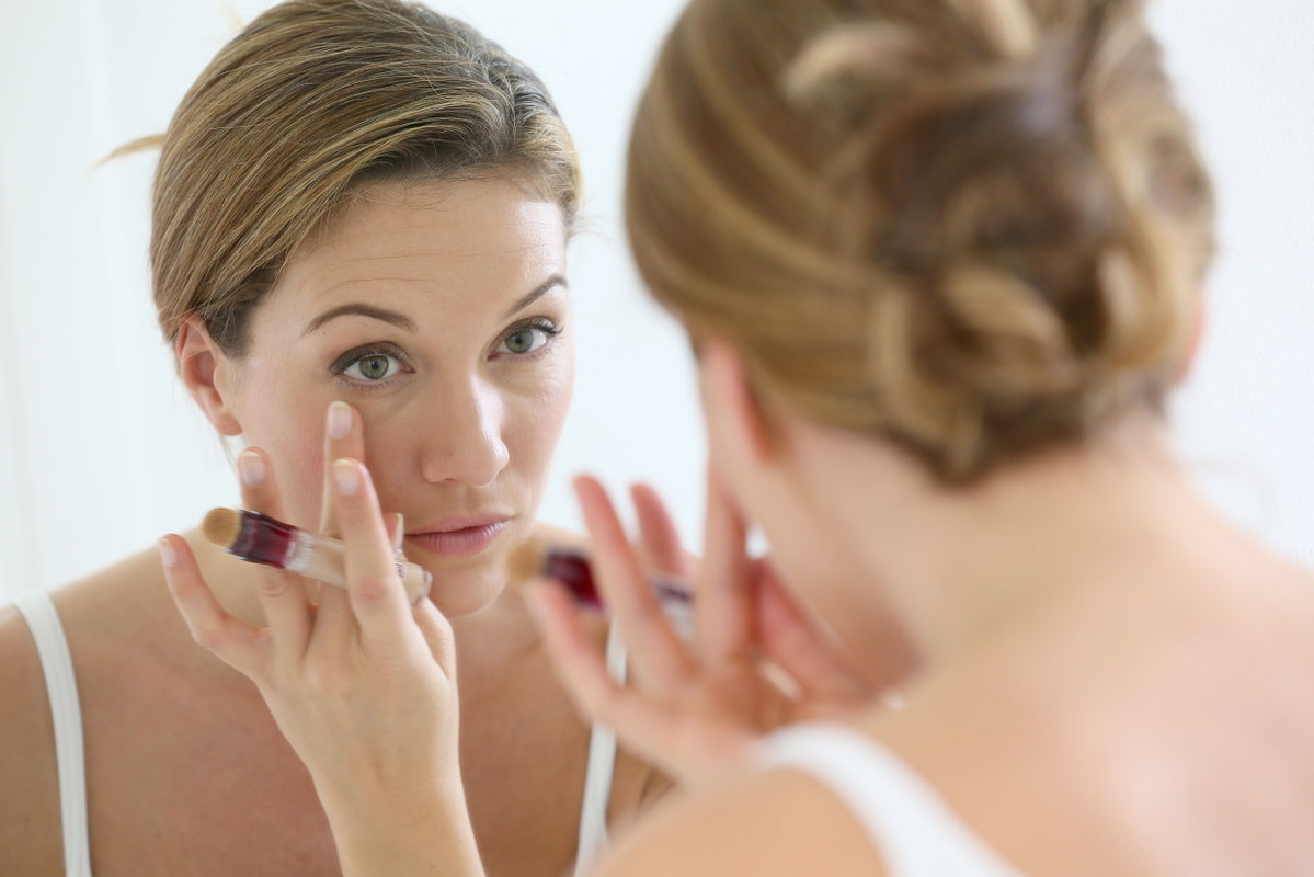 Concealer auftragen