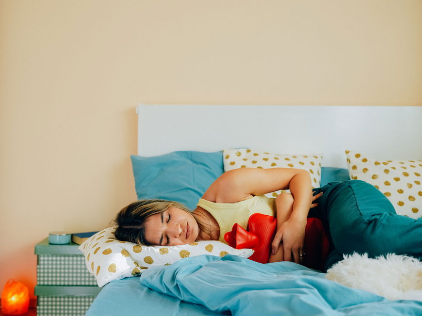 Endometriose ist eine chronische Erkrankung, bei der Gewebe außerhalb der Gebärmutter wächst.