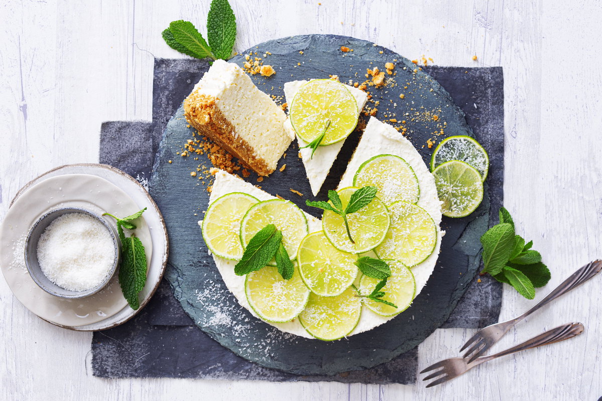 Limetten-Cheesecake mit Kokos