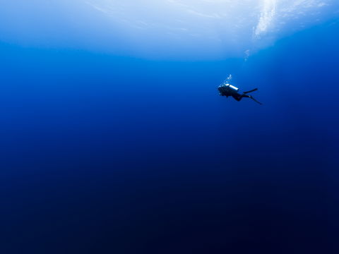Thalassophobie: Was Sie über die Angst vor tiefen Gewässern wissen müssen