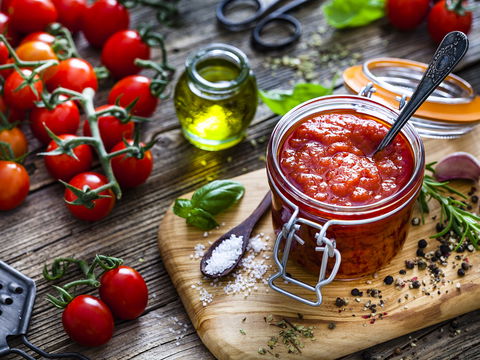 Bio-Tomatensoßen im Test: 3 Marken bekommen Bestnote