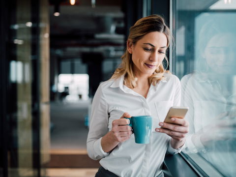Überraschend: So hilft das Handy gegen Heißhunger