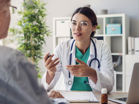 Themenschwerpunkt Gürtelrose: Im Gespräch mit Allgemeinmedizinerin Dr. Petra Sandow