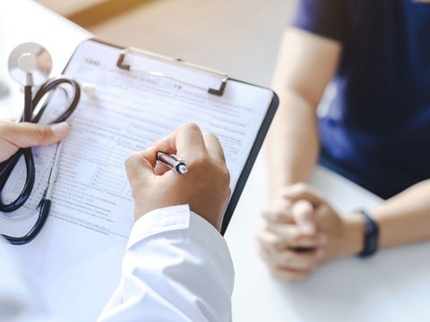 Hepatitis B: Alles zu neuen Fallzahlen, Ansteckung und Verlauf der Infektion