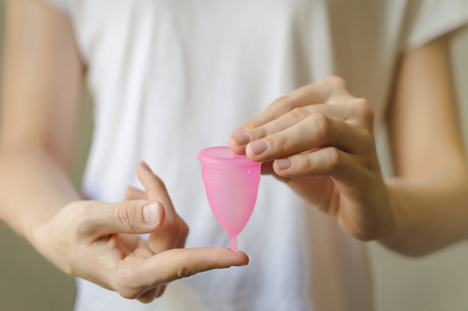 Menstruationstasse einführen – so machen Sie es richtig
