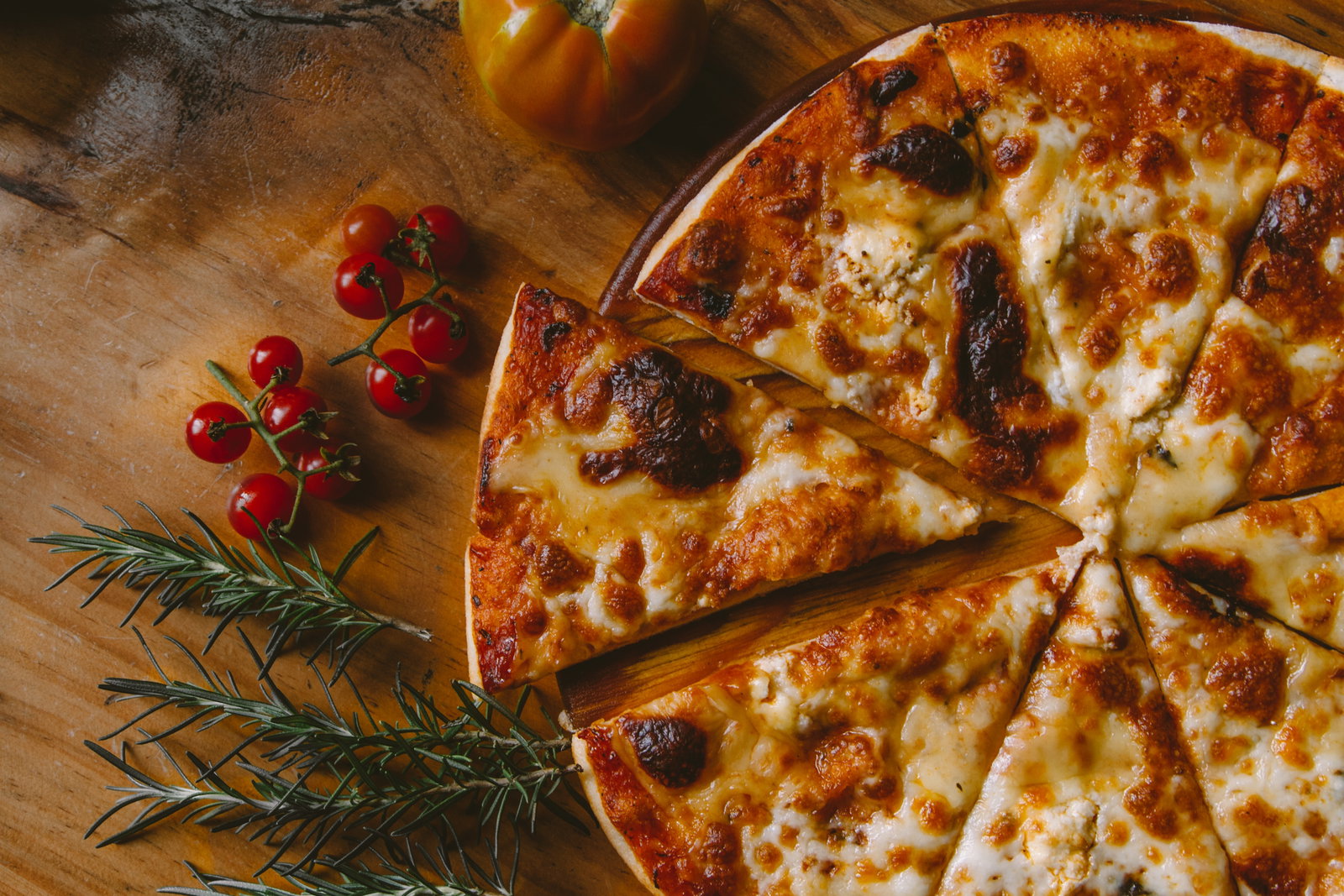 Rückruf bei Rewe: Beliebte „Beste Wahl“-Pizza wegen Fremdkörpern zurückgerufen