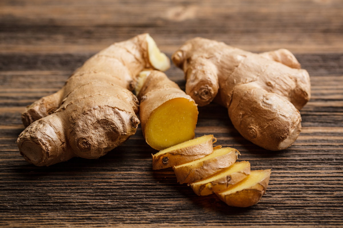 Die im Ingwer enthaltenen Gingerole kurbeln den Stoffwechsel an.