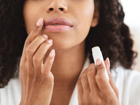 Lippenpflege im Test: Günstiges Drogerie-Produkt gewinnt im Öko-Test