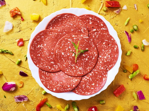 Vegane Salami: Dieses Rezept schmeckt auch Fleischessern