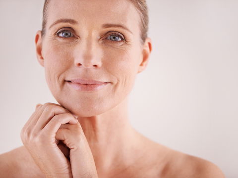 Darum sollten Frauen über 50 ein Gesichtswasser nutzen