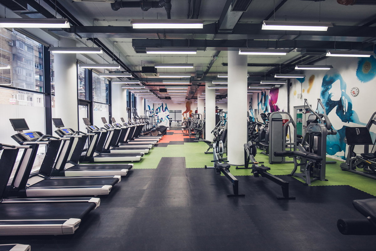leeres Fitnessstudio