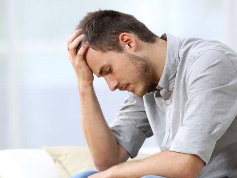 Depression: Diese Symptome gibt es beim Mann 