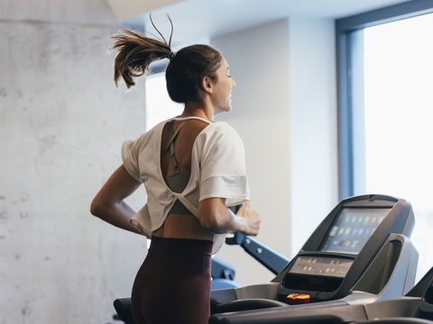 DIESES Workout ist für Anfänger, die abnehmen wollen