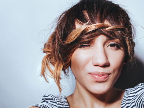 Lippen voller schminken: Mit diesem sensationellen Trick gelingt es!