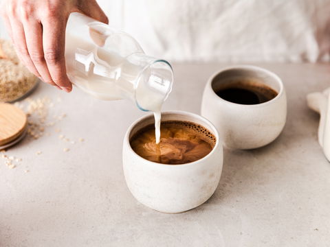Diese 95-Cent-Hafermilch von dm schmeckt uns besser als das Barista-Produkt