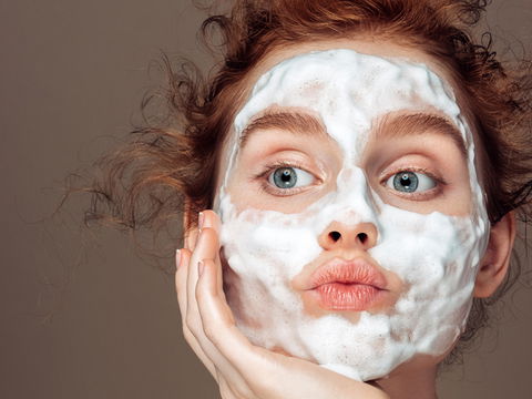 DIESE Anti-Falten Maske wirkt wie ein Facelift – mit nur einer Zutat