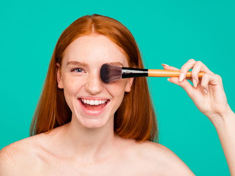 Dieser 5-Sekunden-Trick zaubert natürliche Frische – ganz ohne Concealer