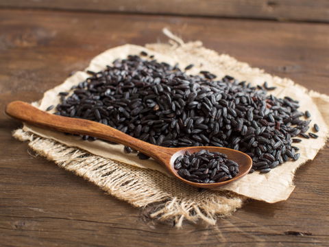 Geheim-Tipp: Deswegen sollten Sie nur noch schwarzen Reis essen